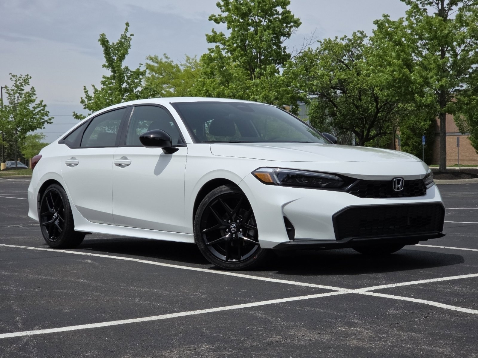 Used 2025 Honda Civic Sport image 2