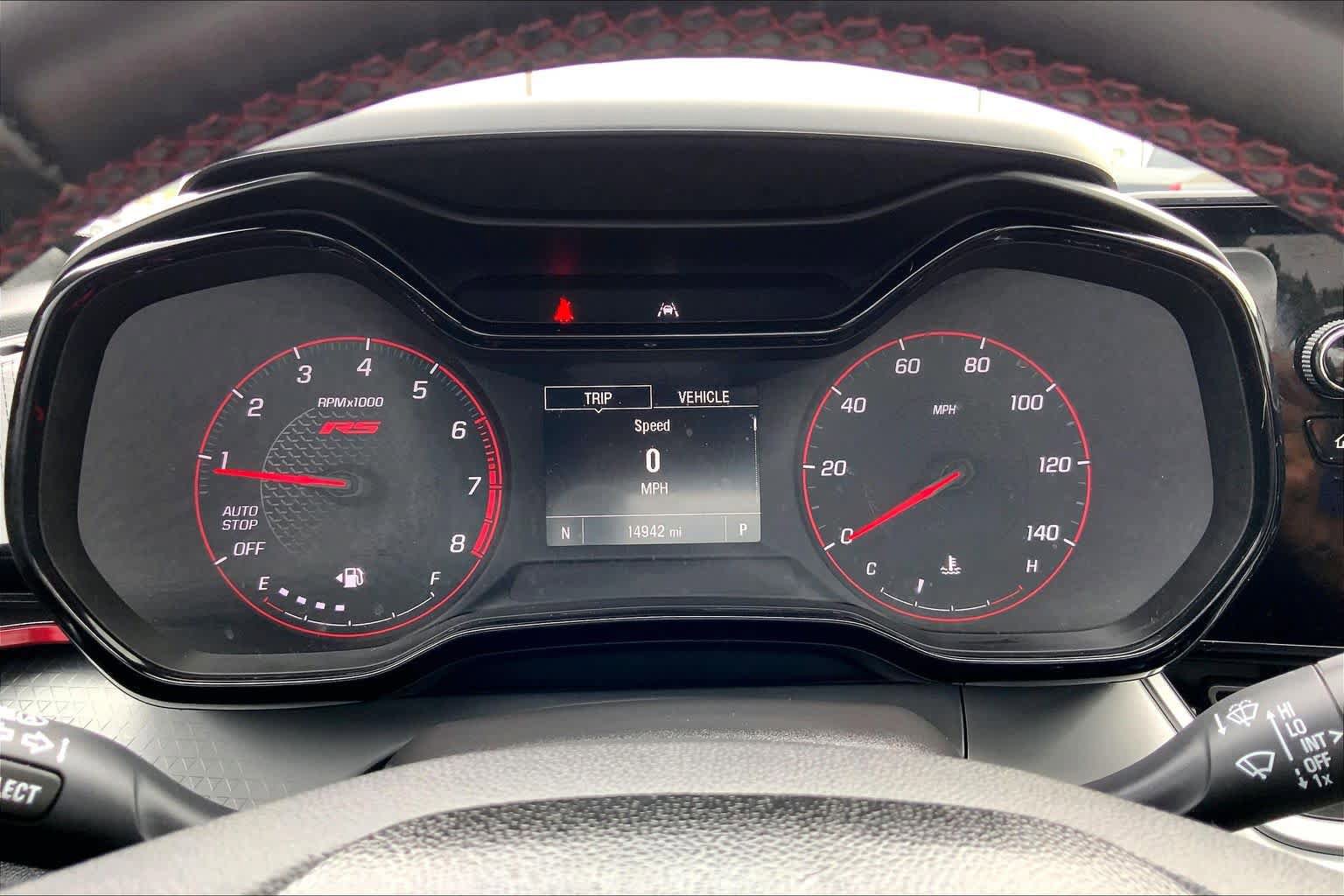 Used 2025 Chevrolet Trax RS w/ Sunroof Package FWD image 26