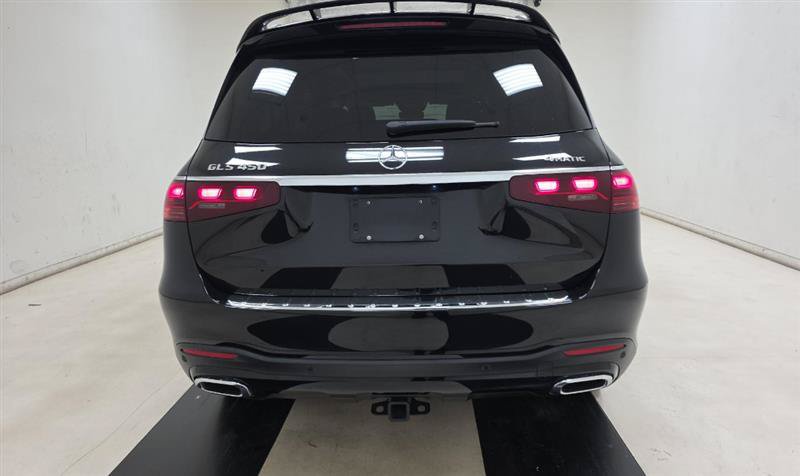 Used 2024 Mercedes-Benz GLS 450 4MATIC image 5