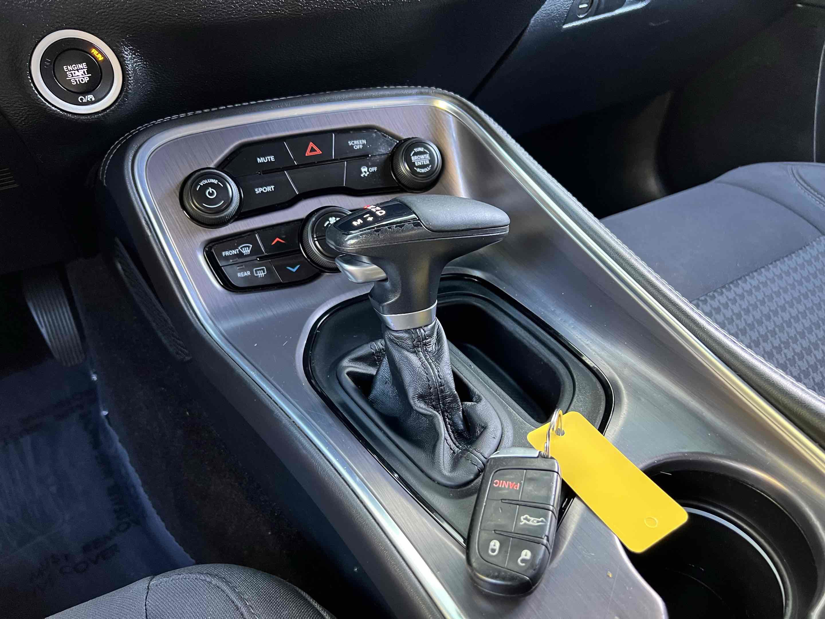 Used 2017 Dodge Challenger R/T RWD image 10