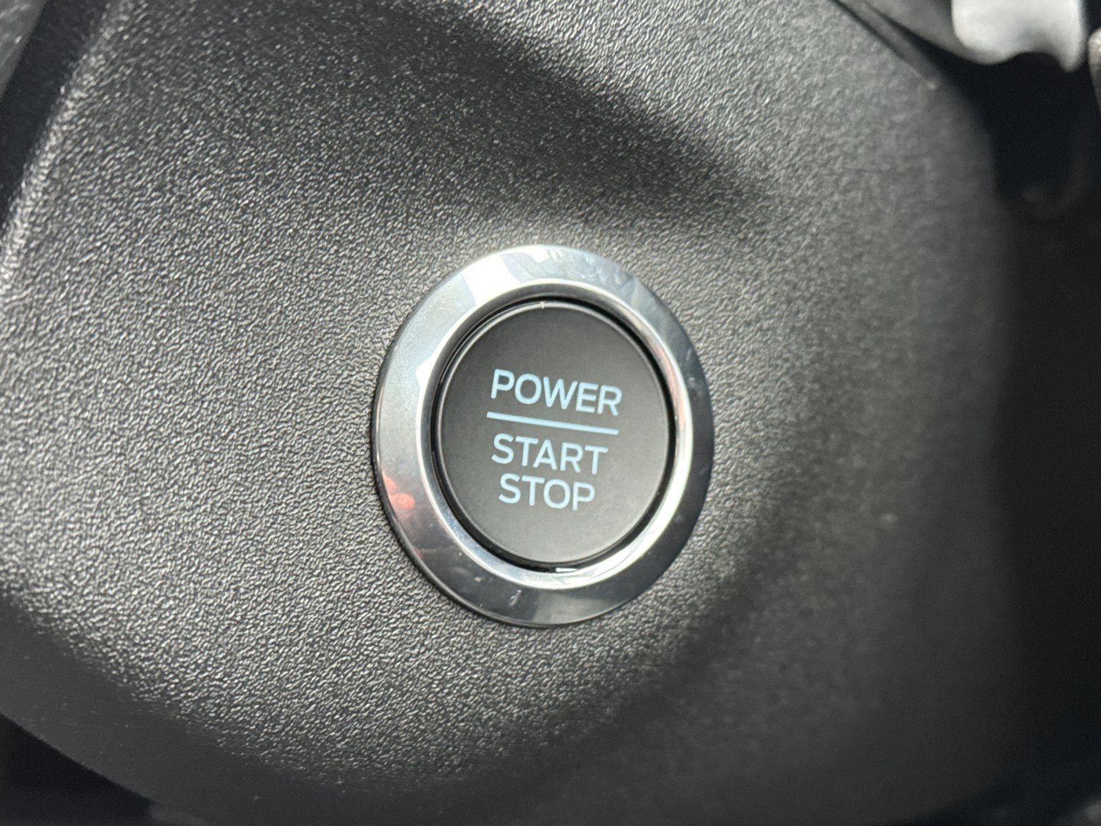 New 2026 Ford E-Transit 148 Medium Roof w/ Load Area Protection Package image 23