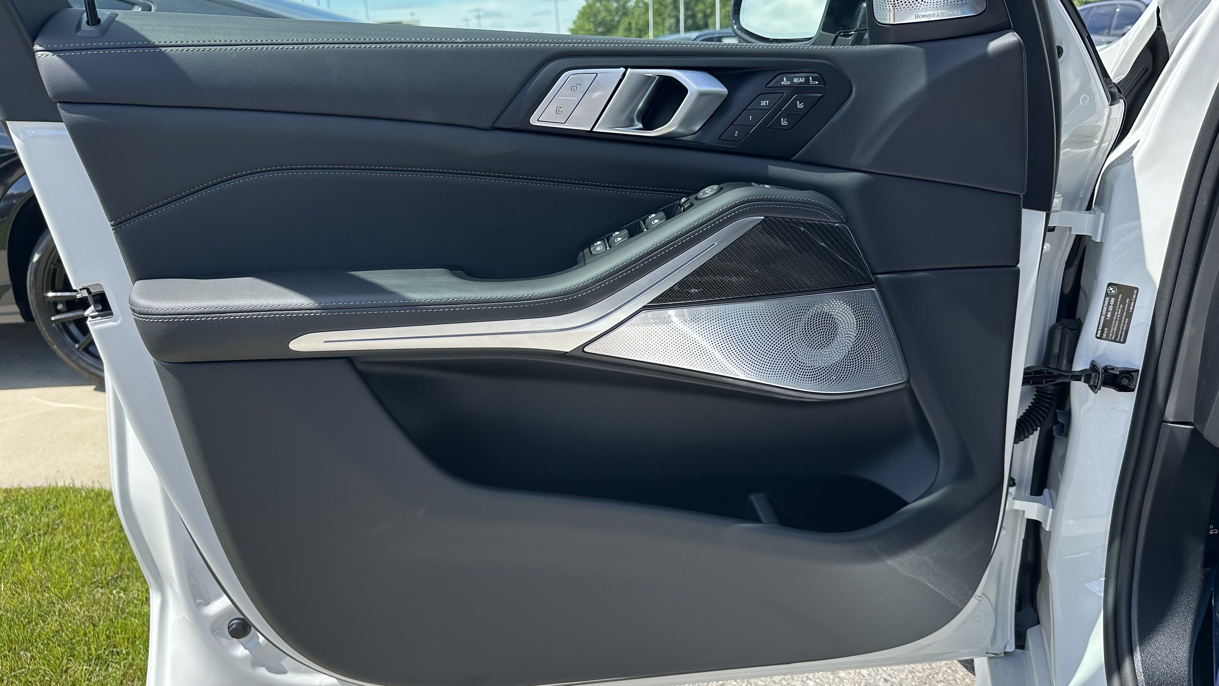 New 2027 BMW X7 M60i AWD/4WD image 13