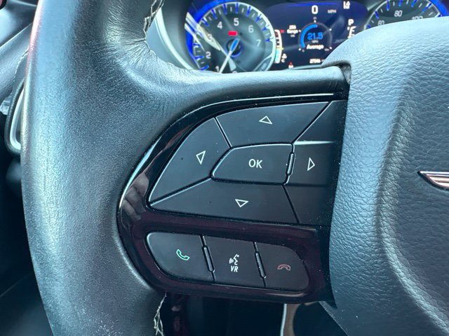 Used 2021 Chrysler Pacifica Touring w/ S Appearance Package FWD image 15