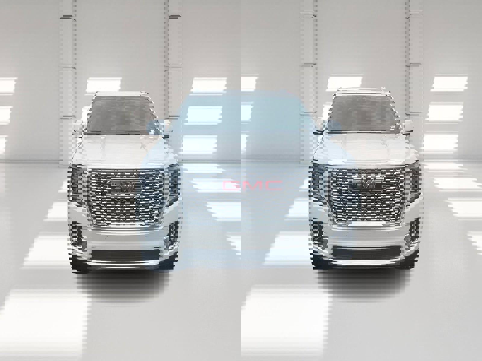 Used 2022 GMC Yukon XL Denali w/ Denali Premium Package image 2