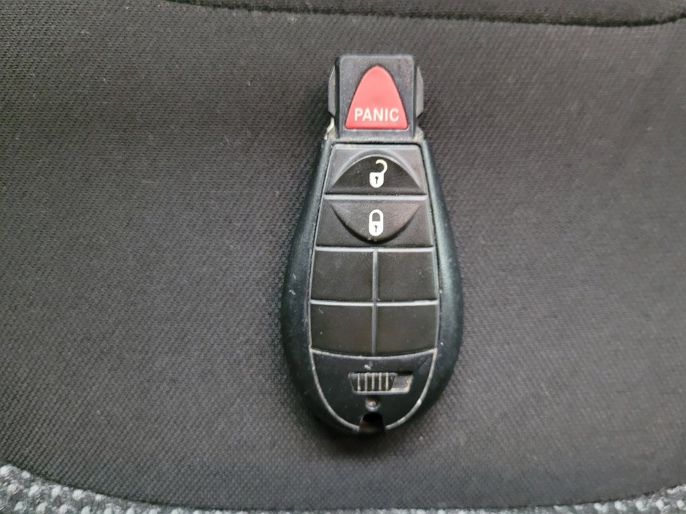 Used 2020 Jeep Cherokee Latitude AWD/4WD image 32