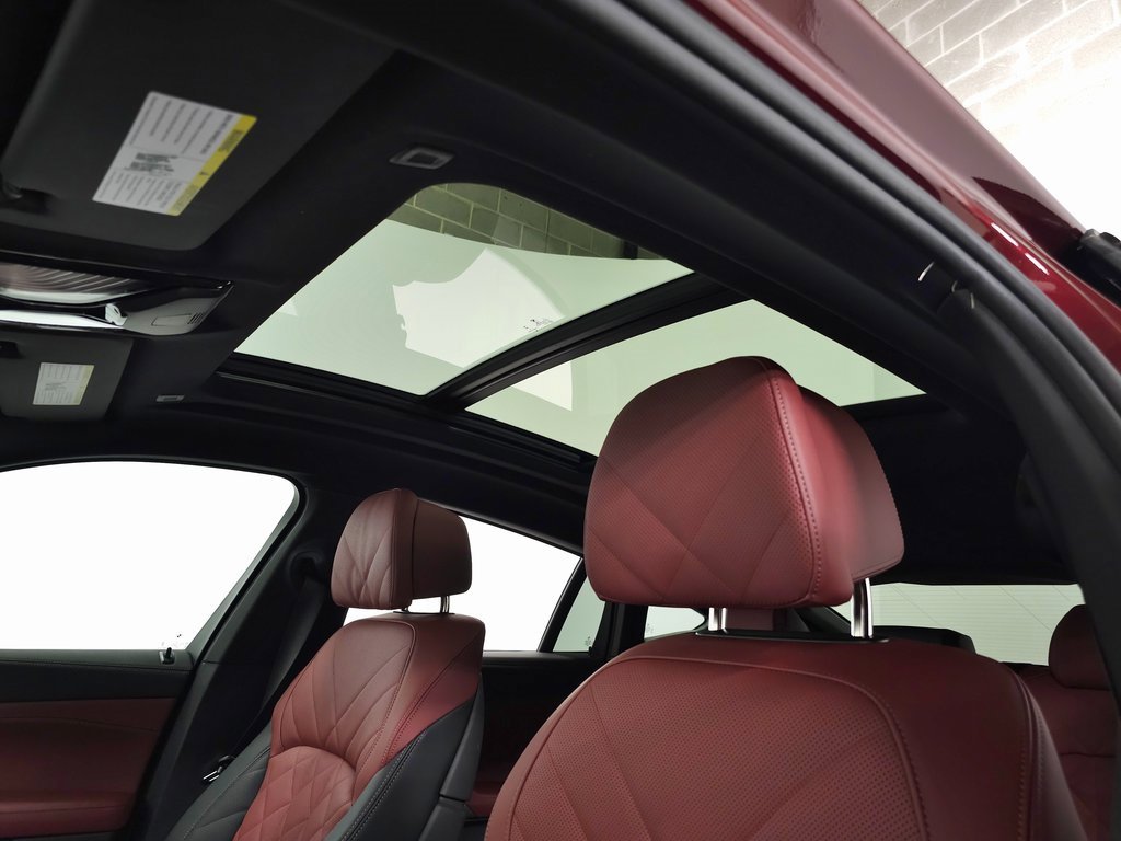 Used 2025 BMW X6 xDrive40i w/ Climate Comfort Package image 20