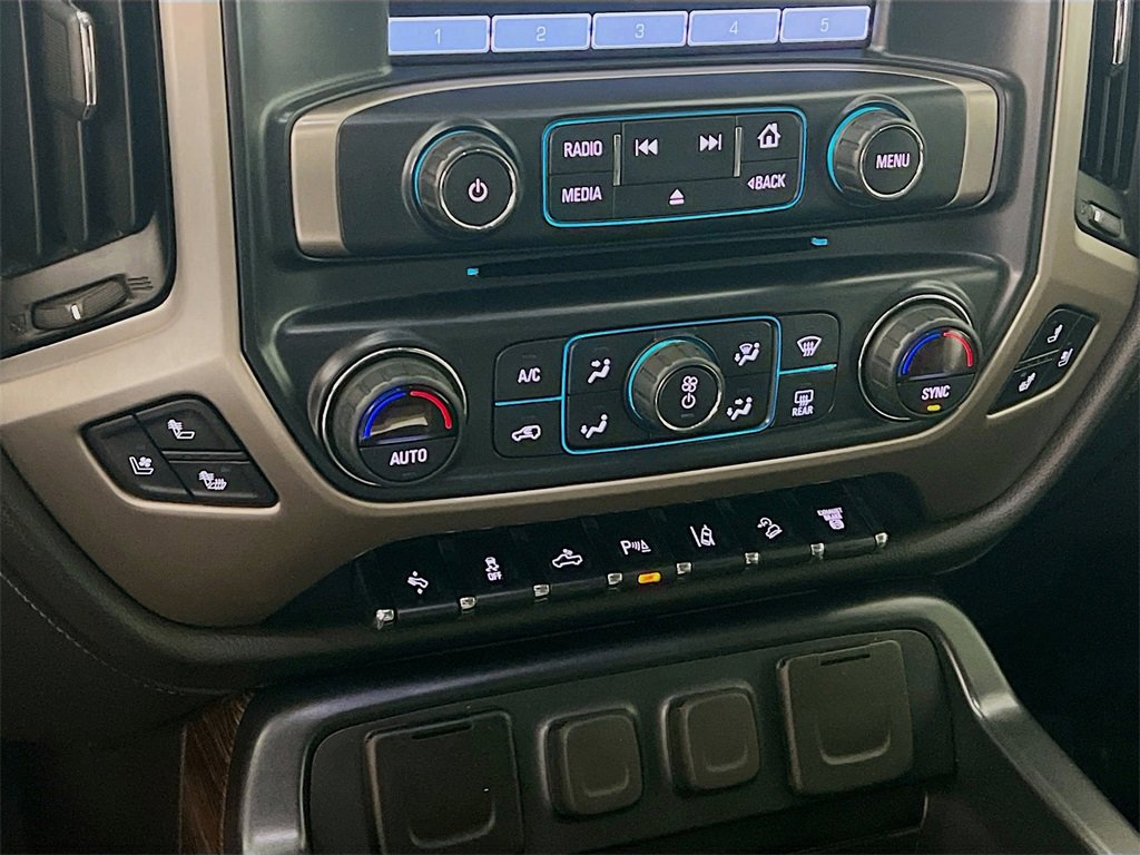 Used 2018 GMC Sierra 3500 Denali w/ Duramax Plus Package image 15