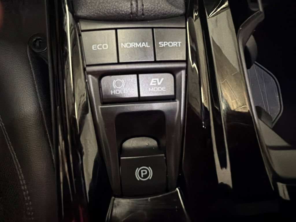 Used 2025 Toyota Camry XSE w/ Premium Package AWD/4WD image 22
