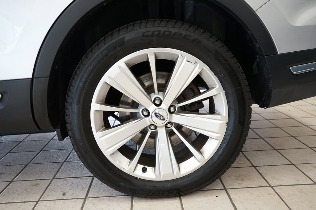 Used 2019 Ford Explorer Limited w/ Class III Trailer Tow Package AWD/4WD image 58