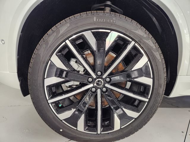 New 2026 Volvo XC90 B6 Ultra w/ Protection Package AWD/4WD image 8