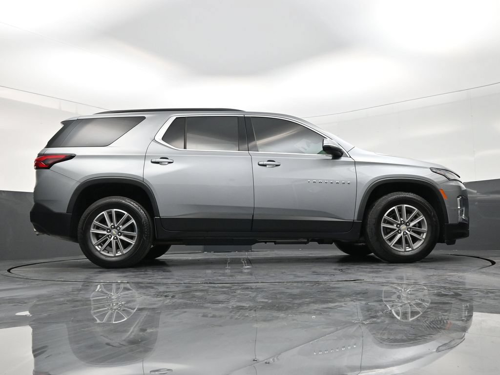 Used 2024 Chevrolet Traverse LT FWD image 25
