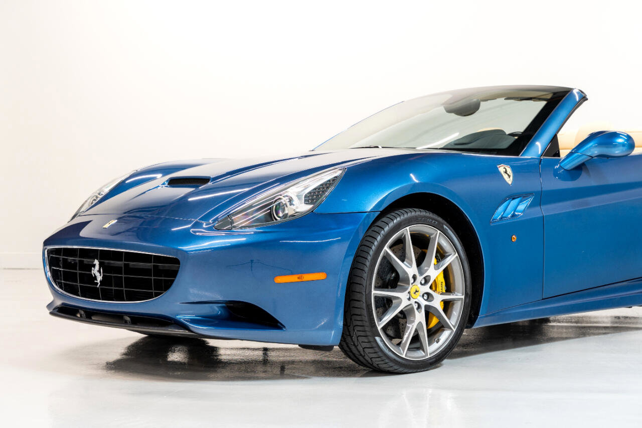 Used 2010 Ferrari California image 14
