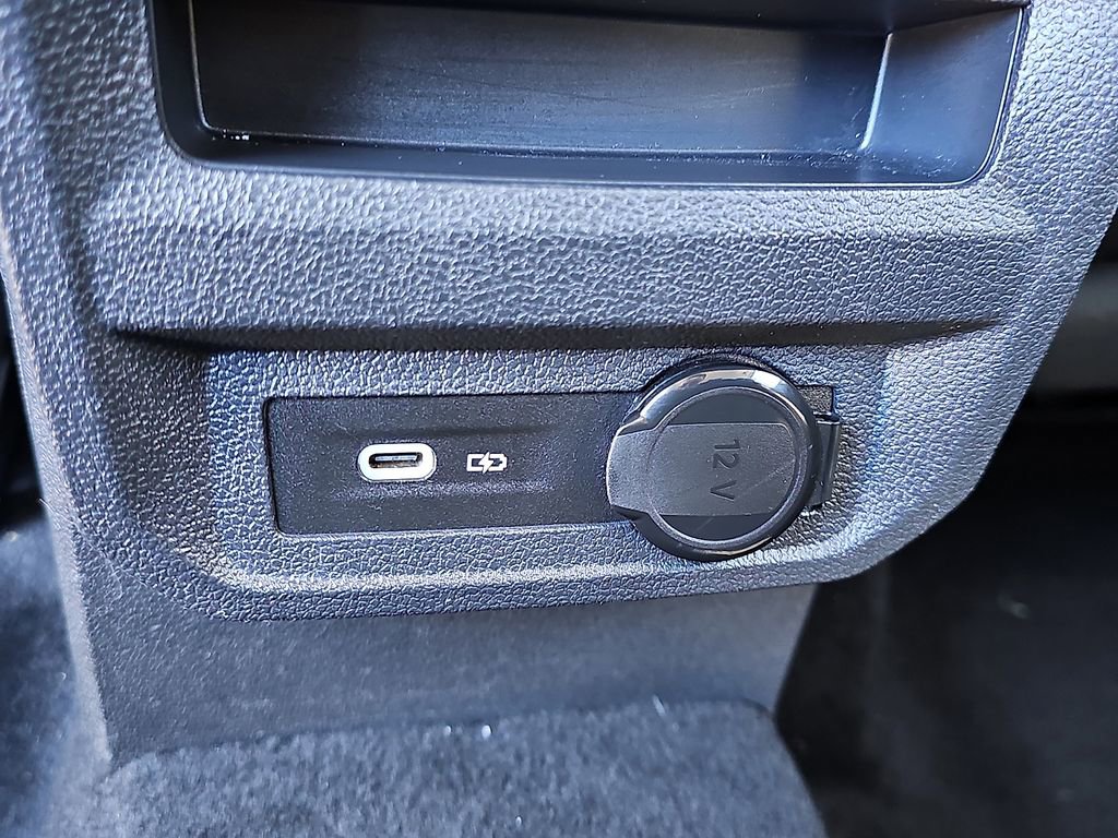 Used 2024 Volkswagen Tiguan Wolfsburg Edition AWD/4WD image 11