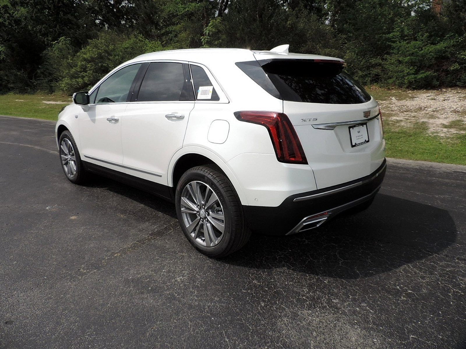 New 2026 Cadillac XT5 Premium Luxury FWD image 7