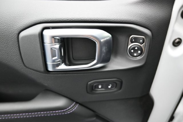 New 2026 Jeep Gladiator Sport AWD/4WD image 17