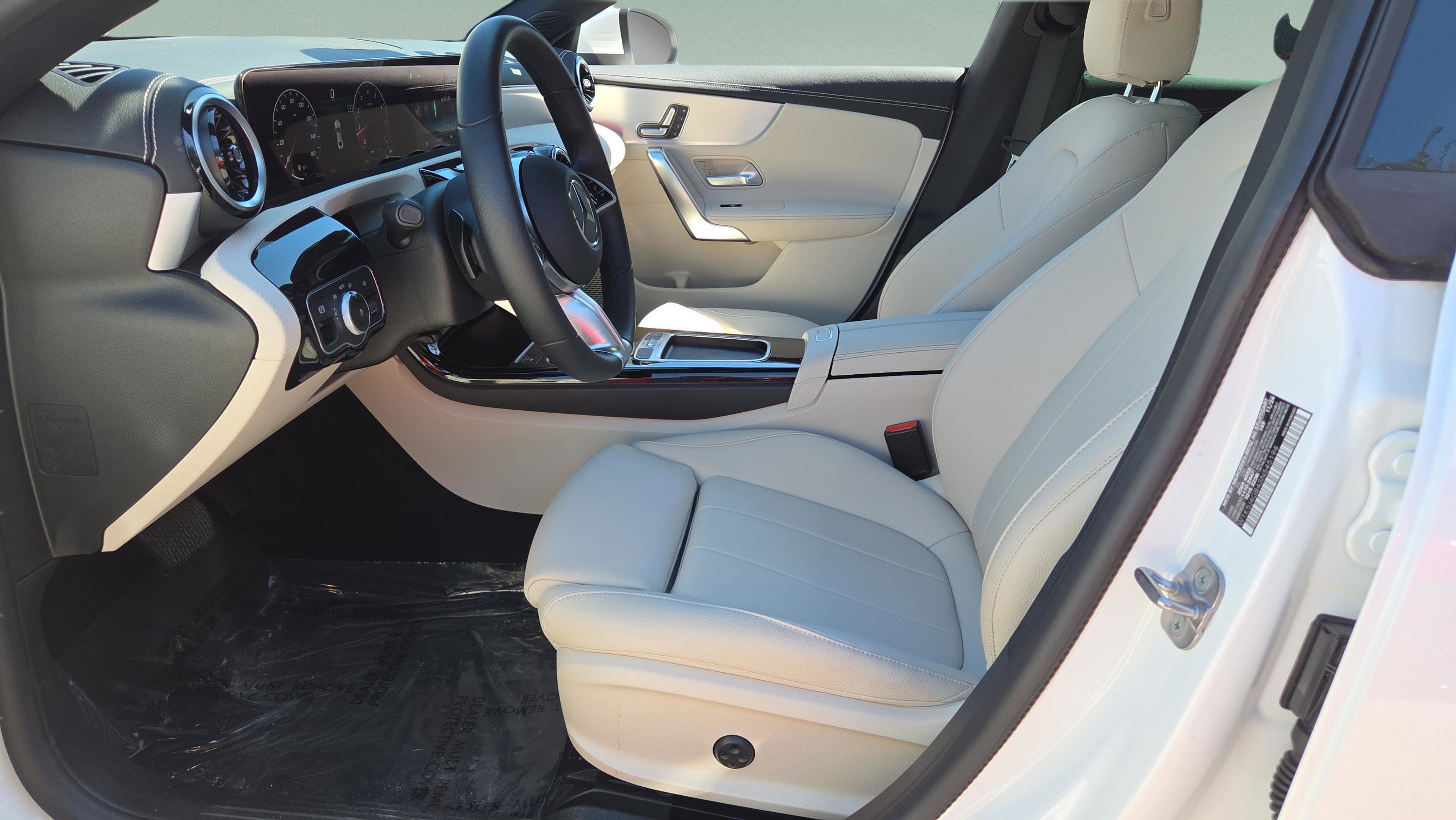 Used 2025 Mercedes-Benz CLA 250 image 38