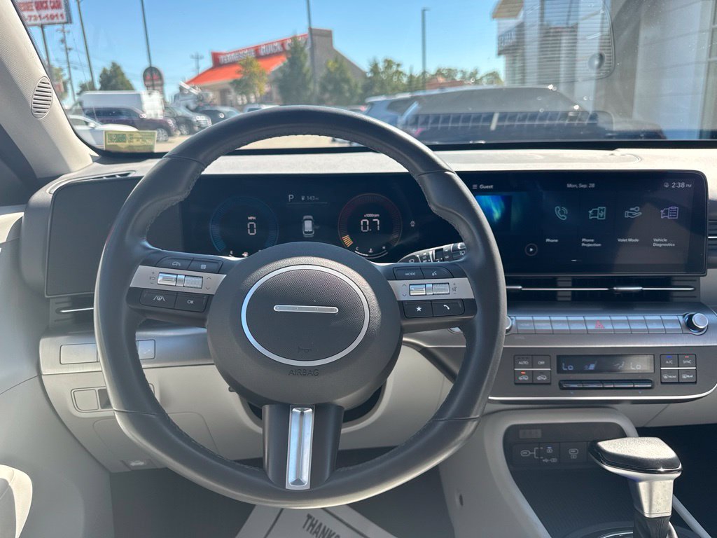 Used 2025 Hyundai Kona SEL AWD/4WD image 20