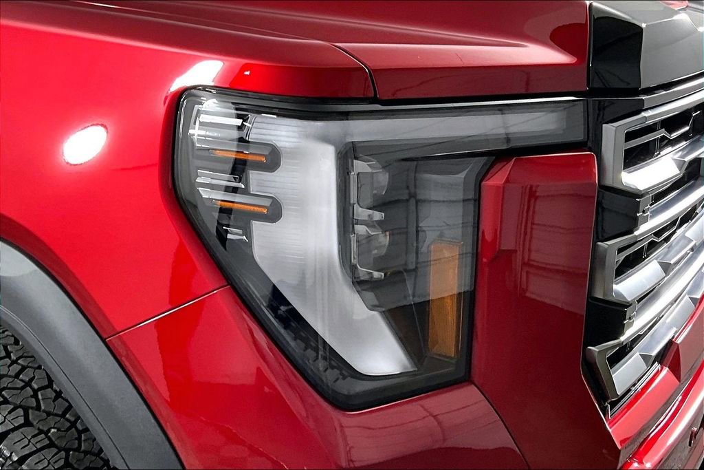Certified 2025 GMC Sierra 2500 AT4 w/ AT4 Premium Plus Package image 33