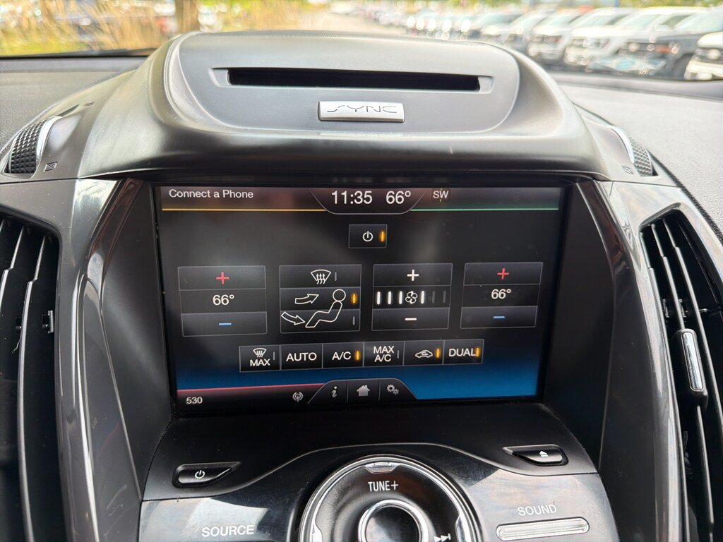 Used 2015 Ford Escape Titanium w/ Canadian Touring Package AWD/4WD image 30