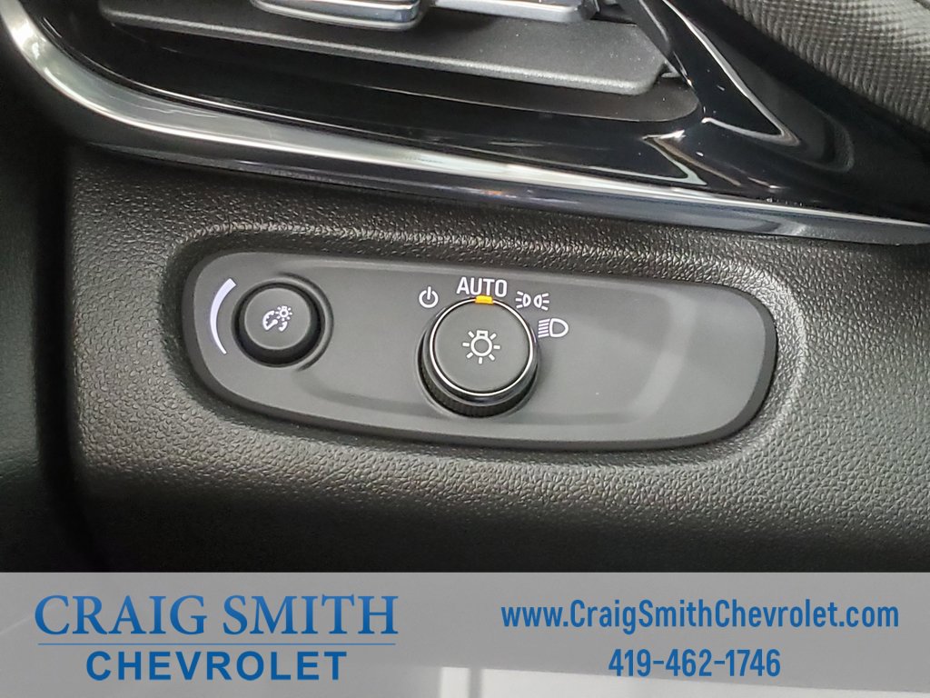 Used 2024 Buick Envista Sport Touring image 21