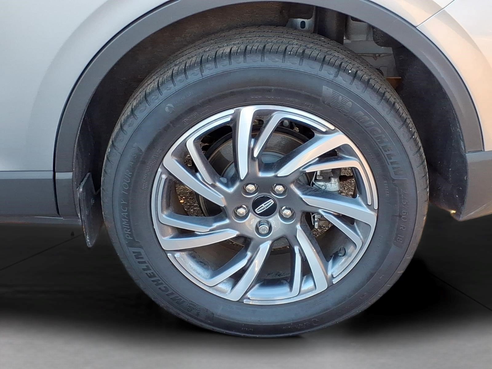 Used 2023 Lincoln Corsair AWD image 7