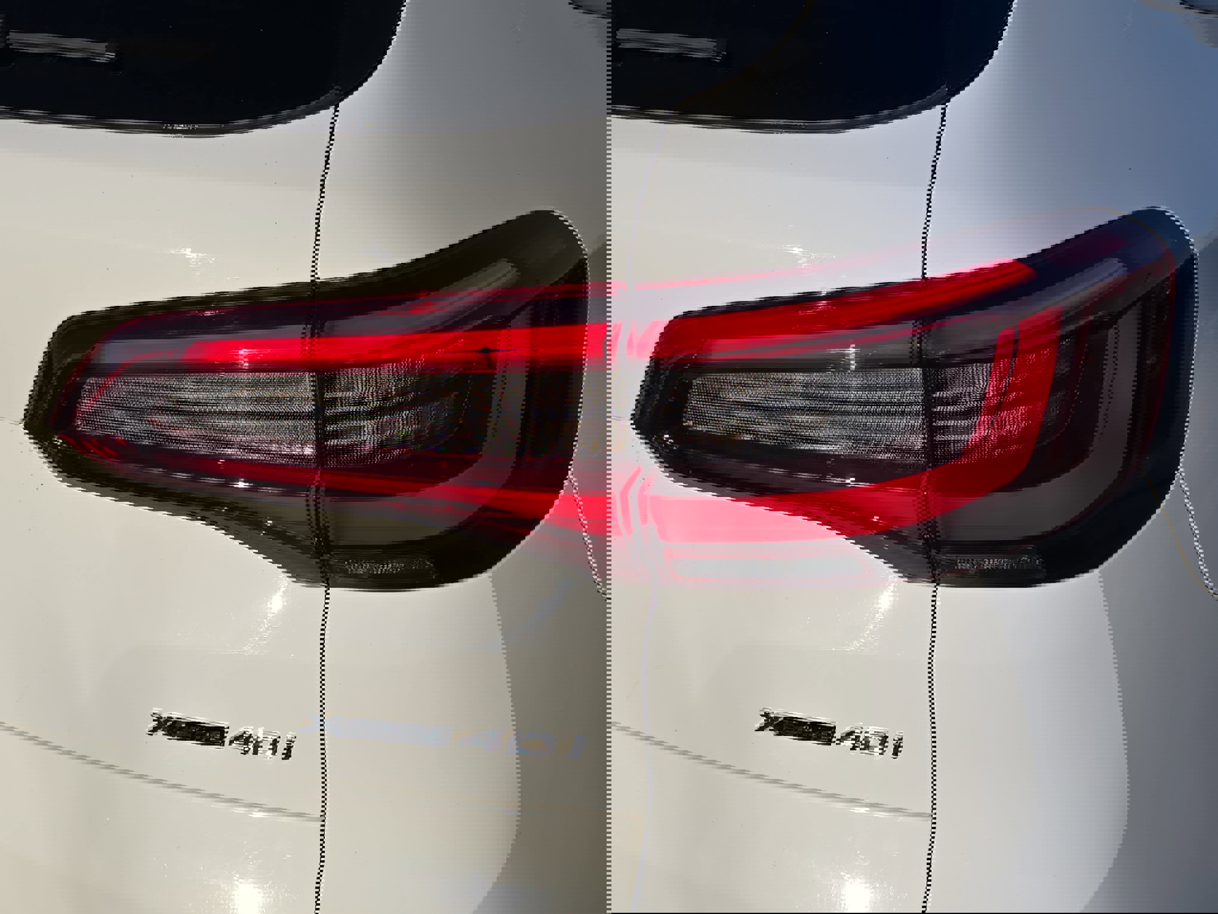 Used 2020 BMW X5 xDrive40i w/ Premium Package image 36