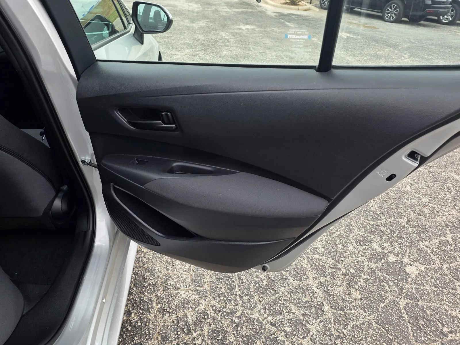 Used 2023 Toyota Corolla LE image 14