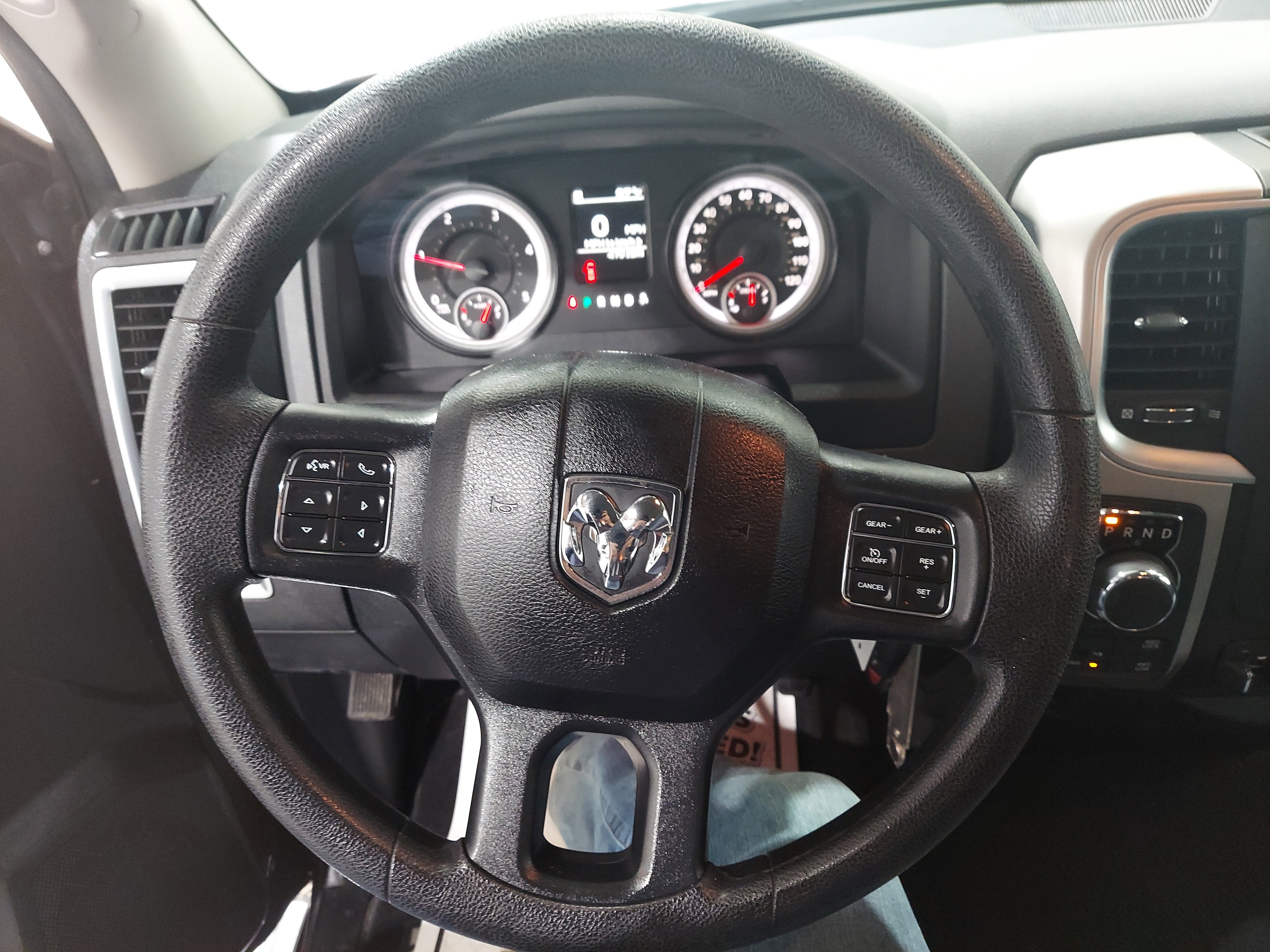 Used 2016 RAM 1500 Classic SLT AWD/4WD image 10