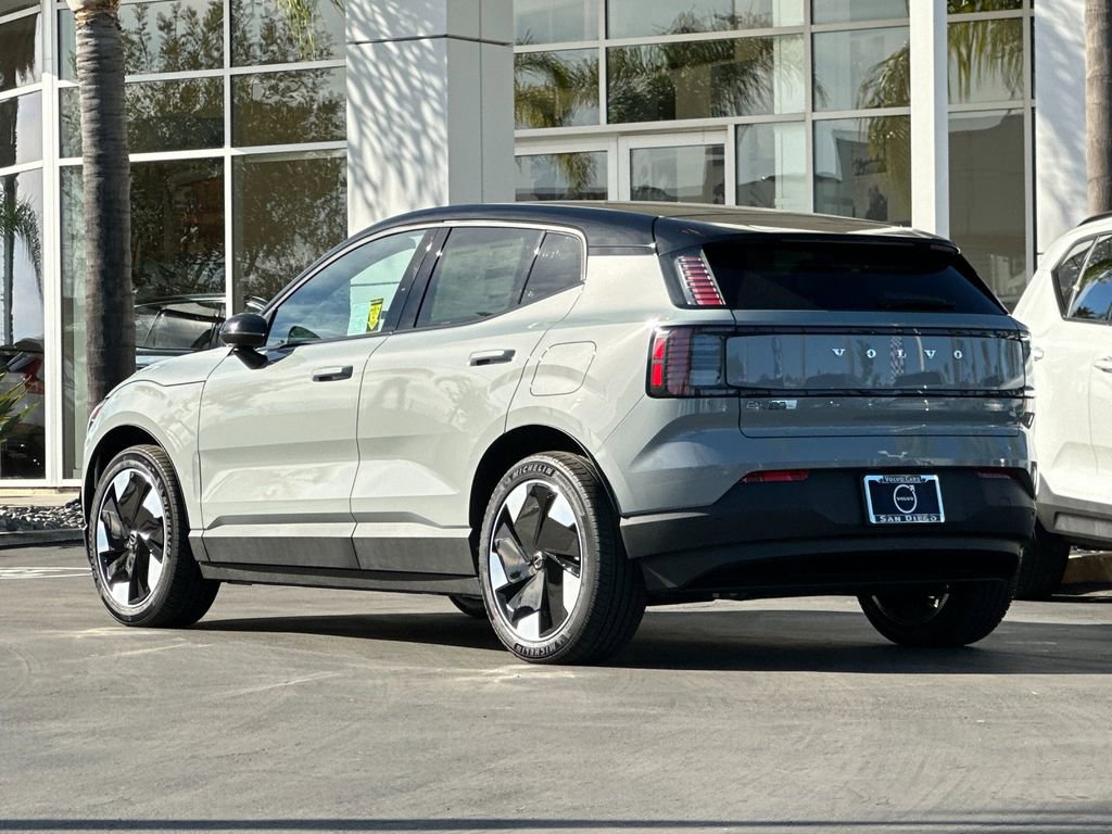 New 2026 Volvo EX30 Plus w/ Climate Package image 3