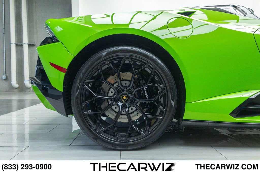 Used 2021 Lamborghini Huracan EVO RWD image 29