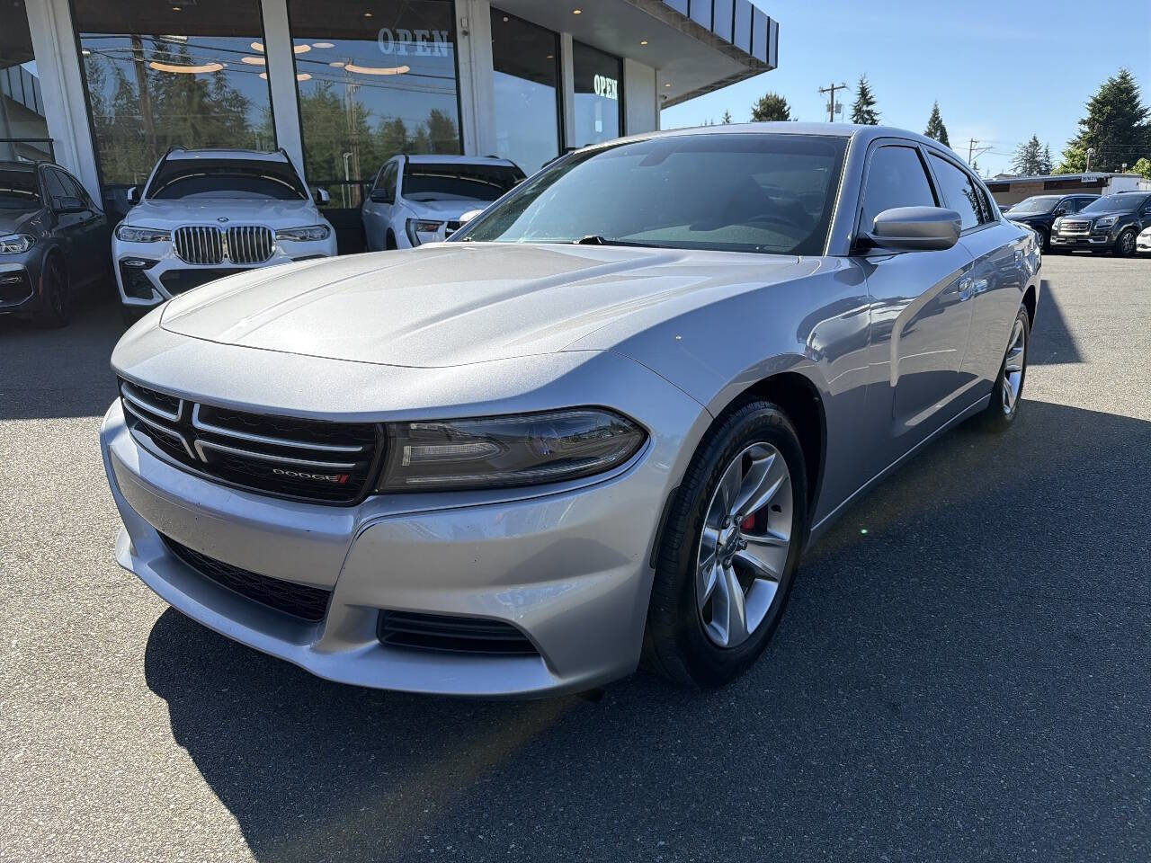 Used 2015 Dodge Charger SE w/ Sport Appearance Group RWD image 1