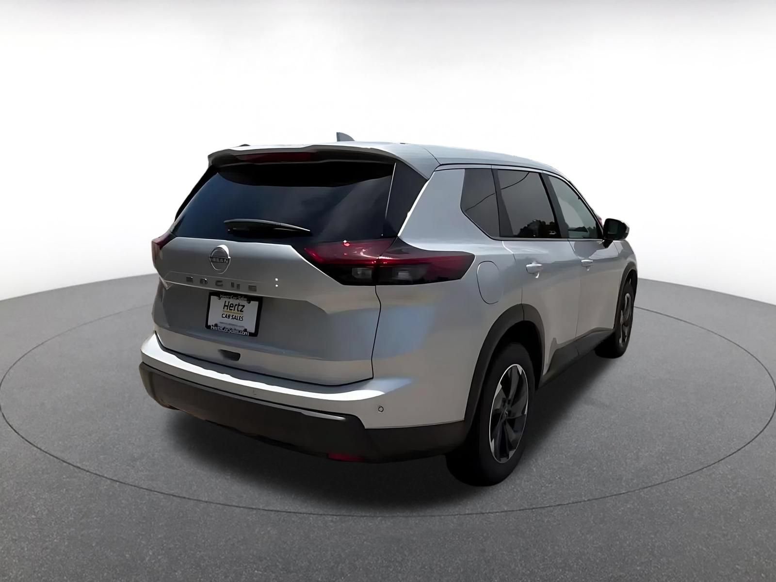Used 2025 Nissan Rogue SV FWD image 15
