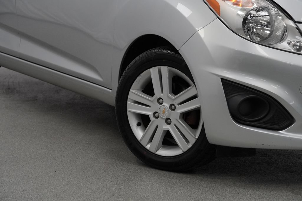 Used 2015 Chevrolet Spark LT FWD image 4