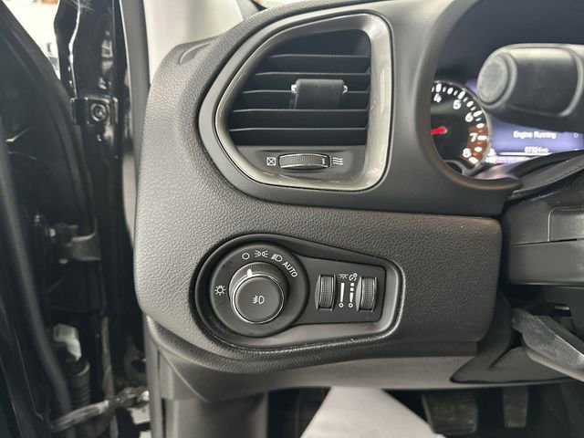 Used 2020 Jeep Renegade Limited w/ LED Lighting Group image 19