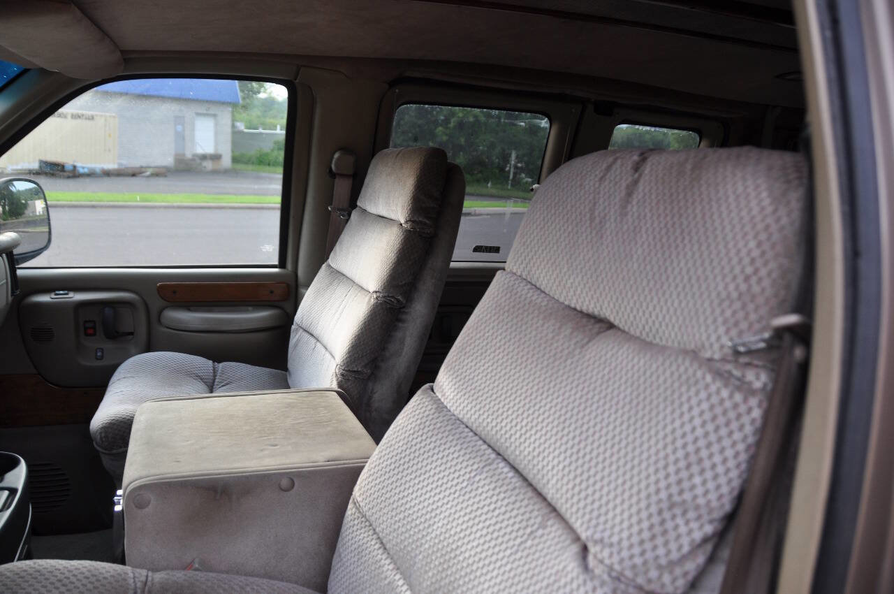 Used 1996 Chevrolet Express 1500 image 17