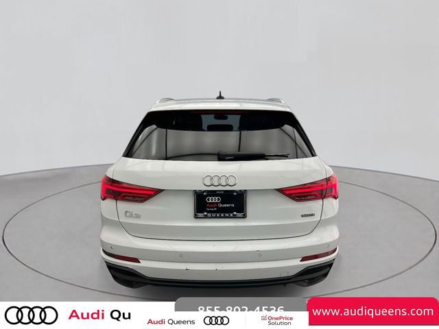 Used 2023 Audi Q3 2.0T Premium Plus w/ Premium Plus Package image 5