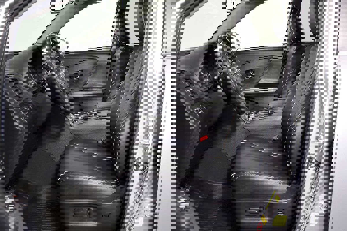 Used 2015 Toyota Venza XLE w/ XLE Premium Package image 22