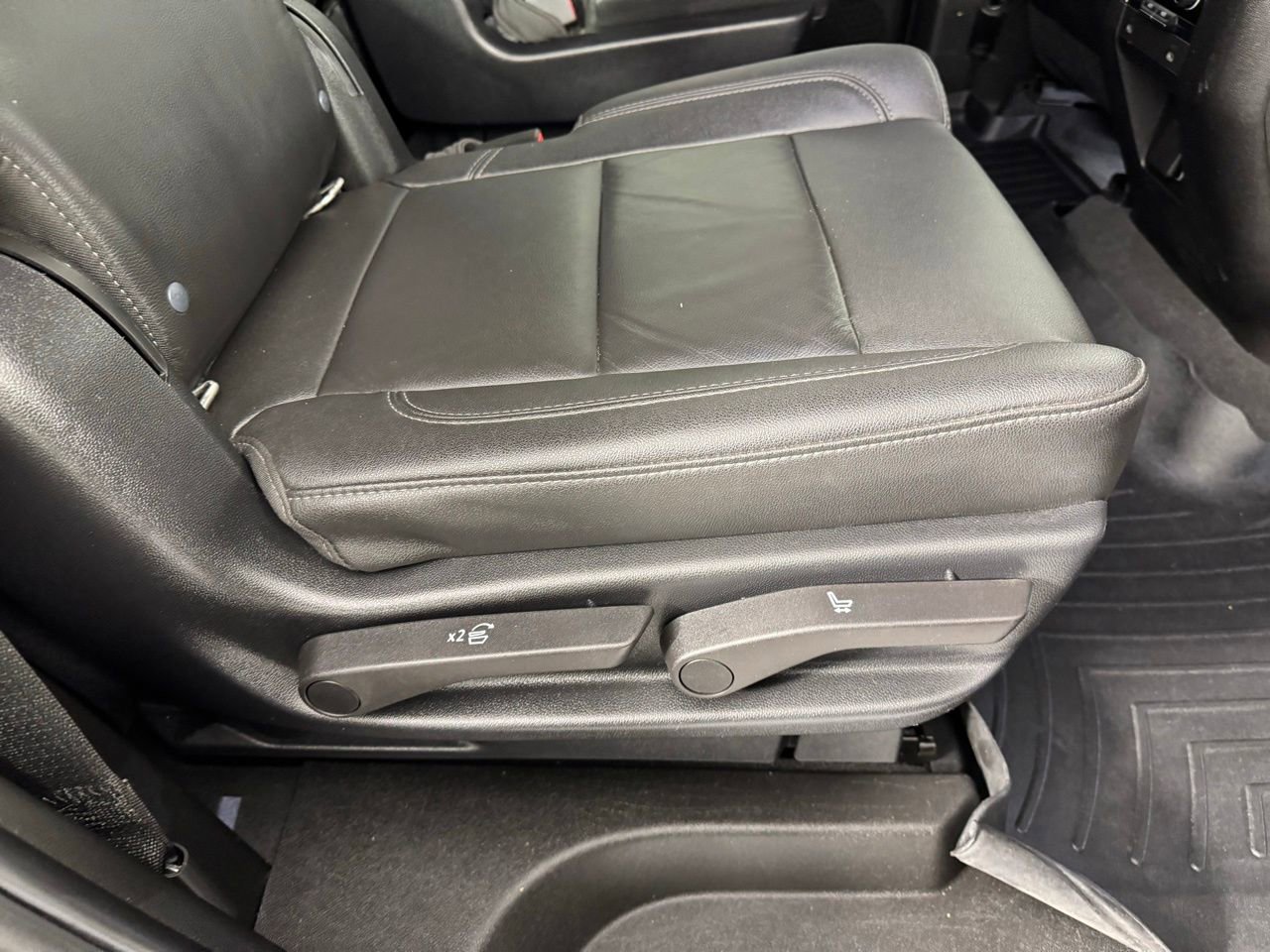 Used 2021 Chevrolet Tahoe Z71 image 28