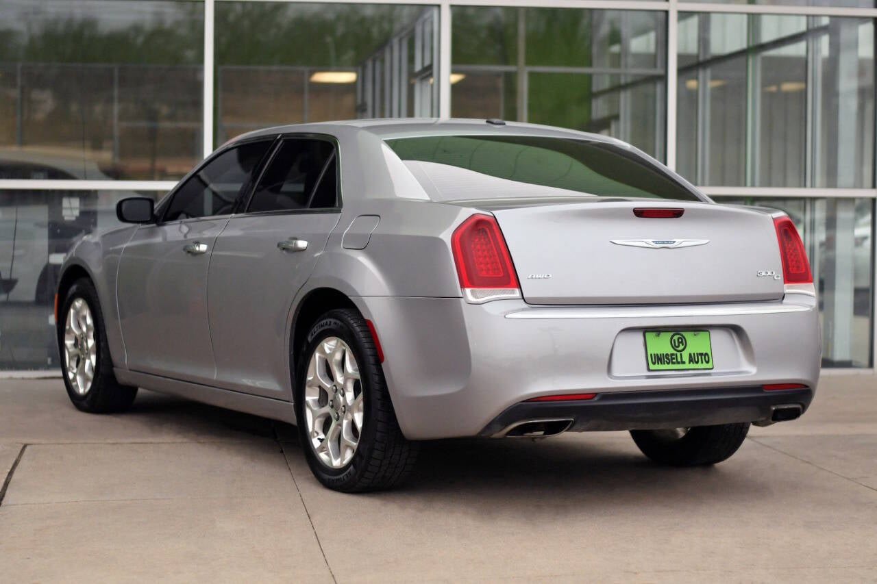 Used 2017 Chrysler 300 C Platinum AWD/4WD image 5