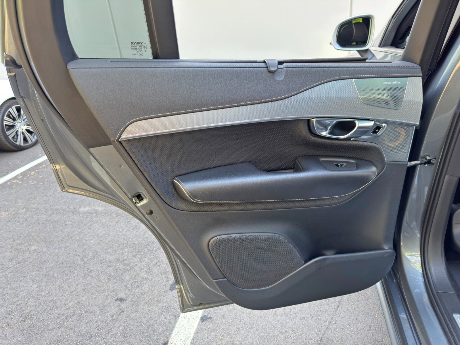 Used 2019 Volvo XC90 T6 R-Design w/ Protection Package Premier image 43