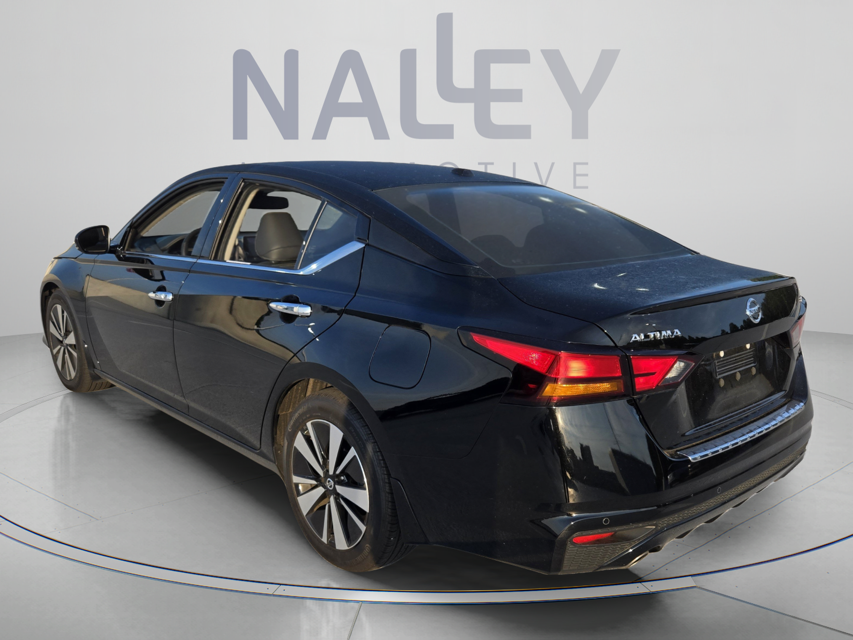Used 2020 Nissan Altima 2.5 SL FWD image 3