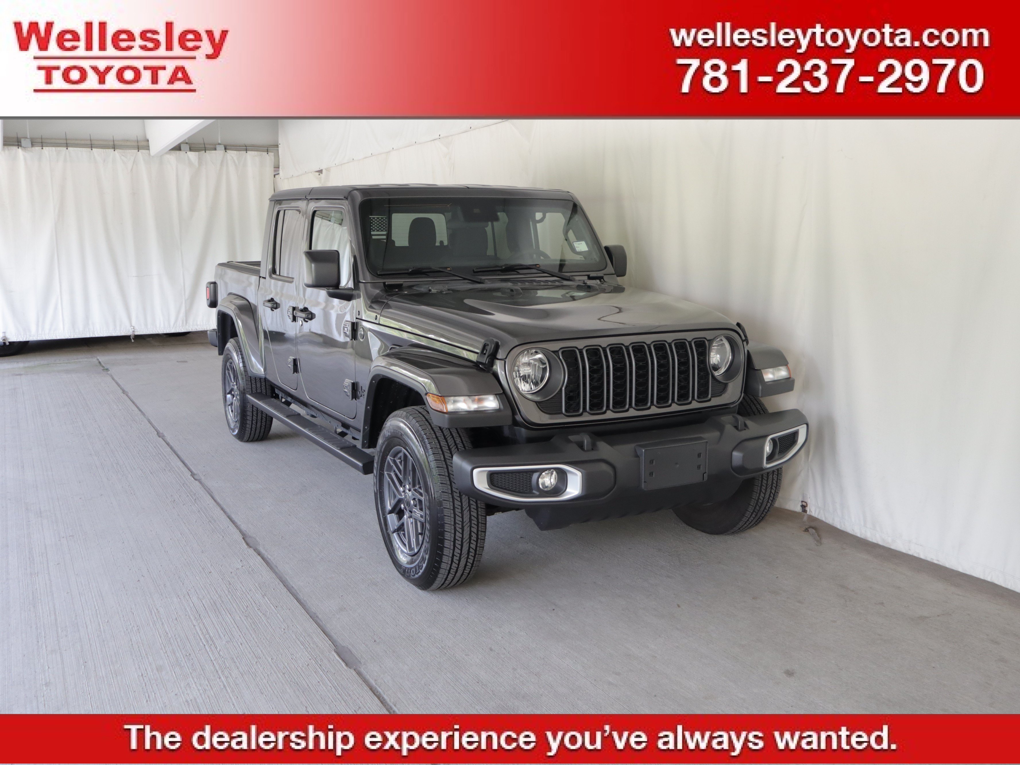 Used 2024 Jeep Gladiator Sport
