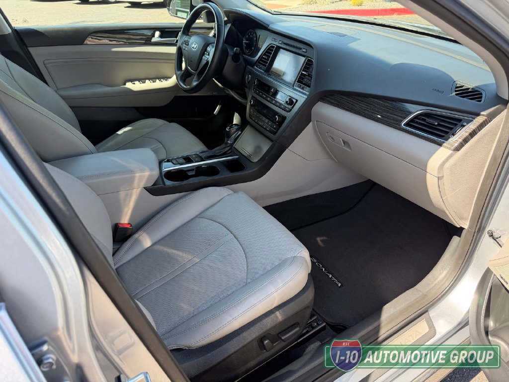 Used 2015 Hyundai Sonata Limited w/ Option Group 06 FWD image 30