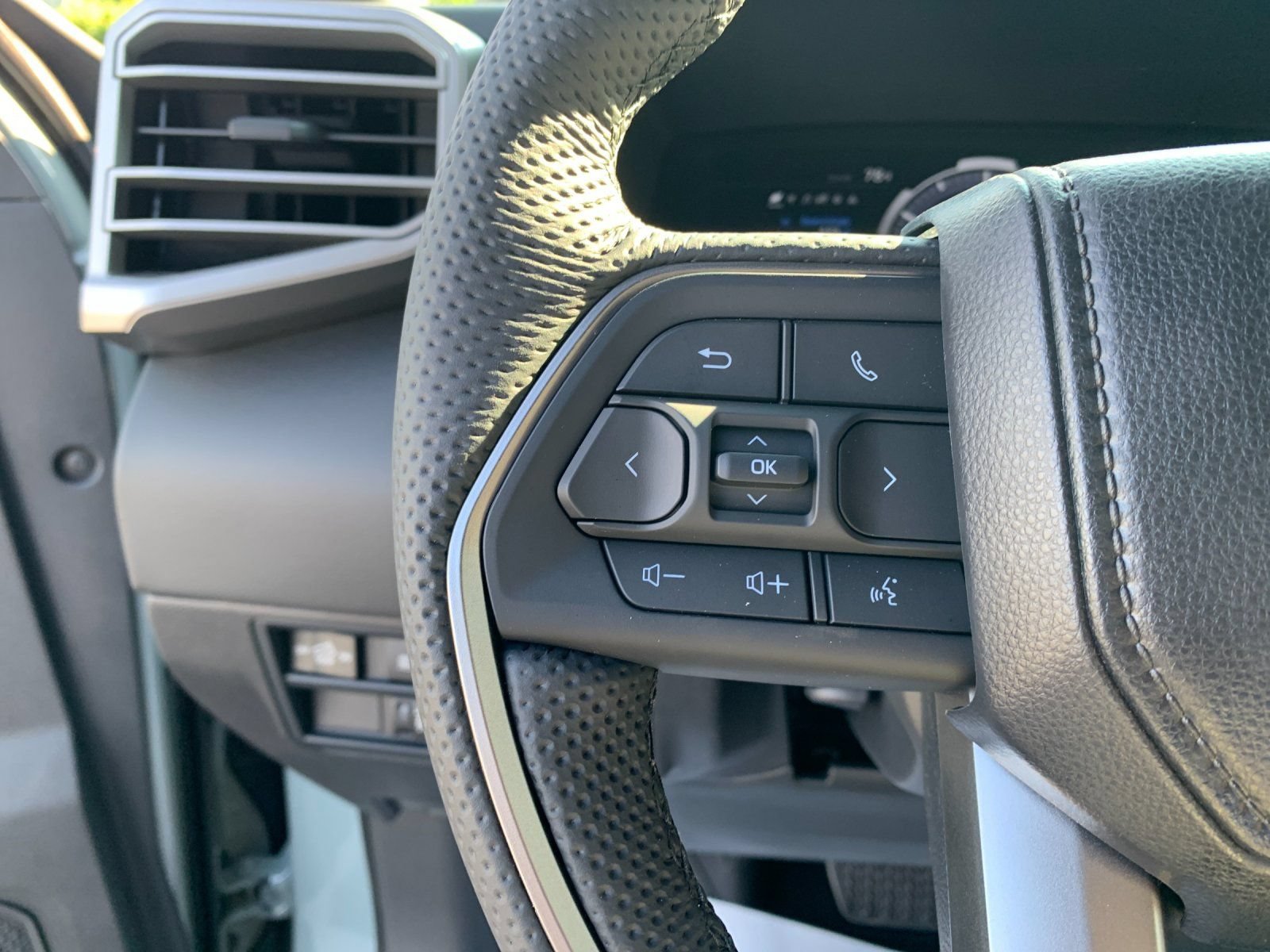 New 2026 Toyota Tundra Limited AWD/4WD image 26