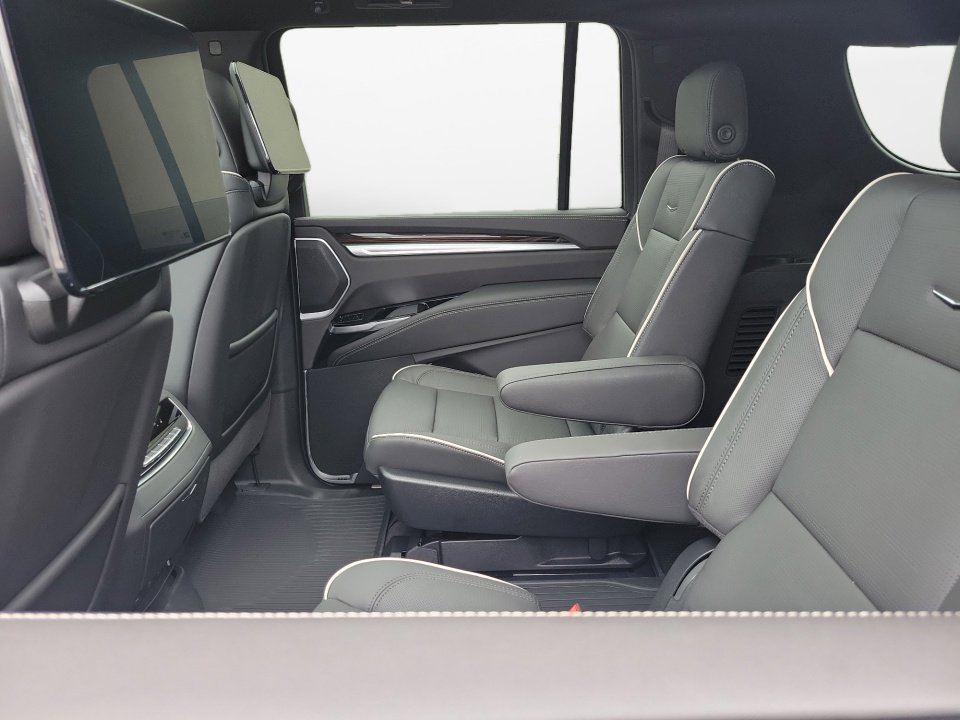 New 2025 Cadillac Escalade ESV Premium Luxury w/ Touring Package image 13