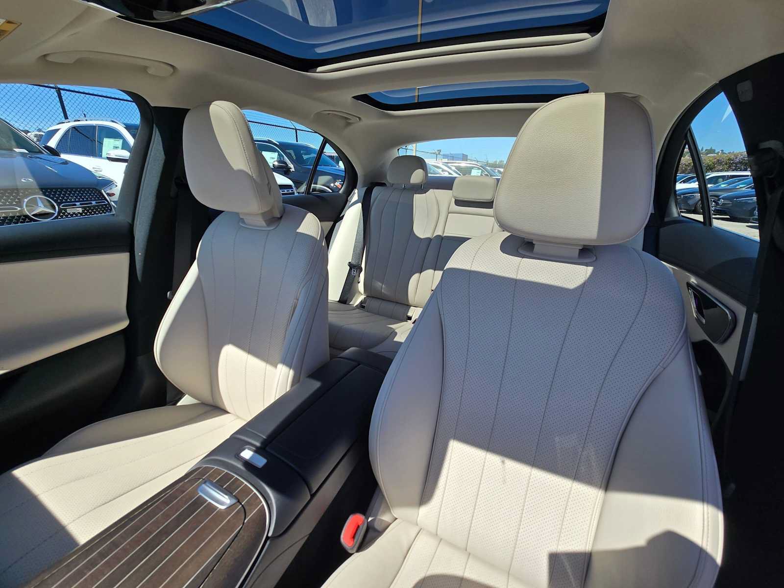 Used 2025 Mercedes-Benz E 350 Sedan w/ Winter Package image 21