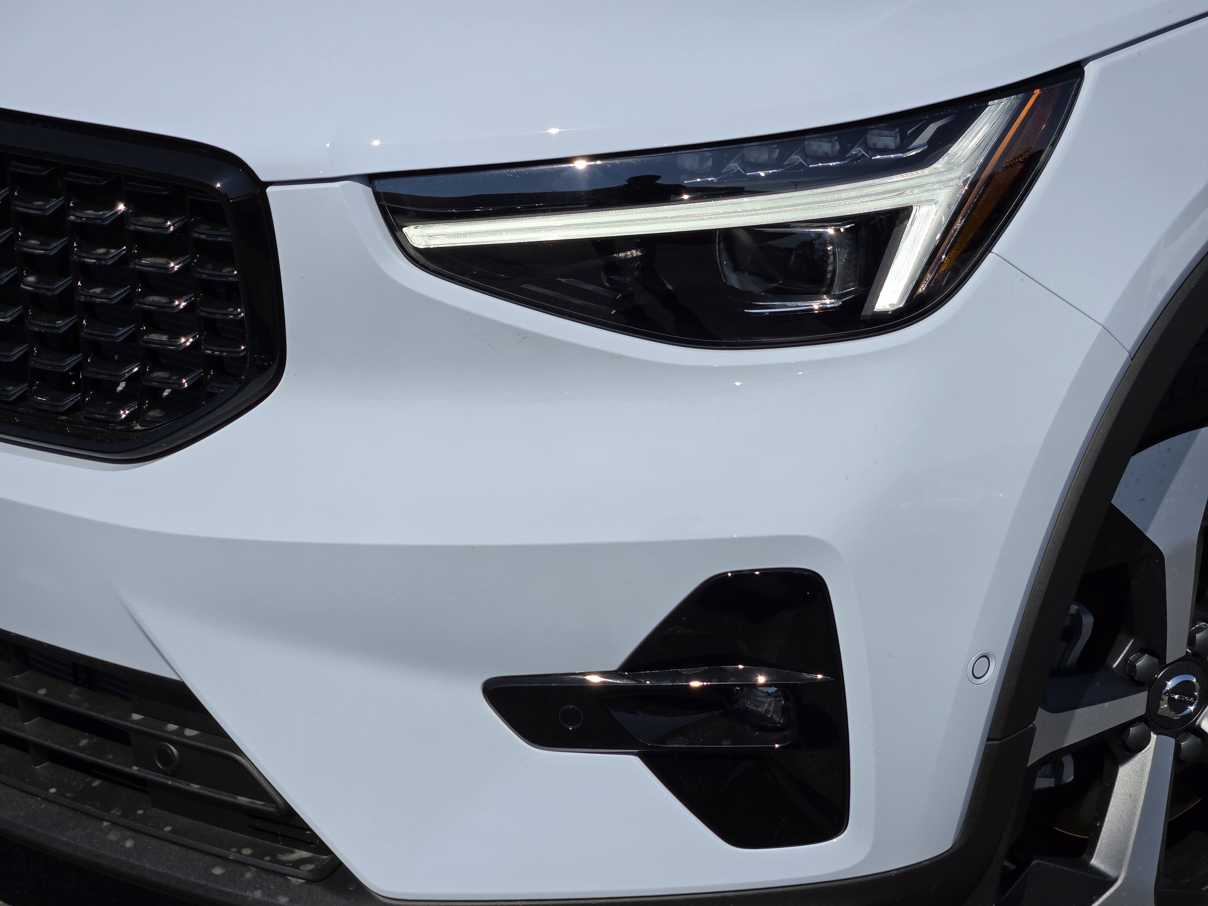 New 2026 Volvo XC40 B5 Plus w/ Protection Package Premier image 10