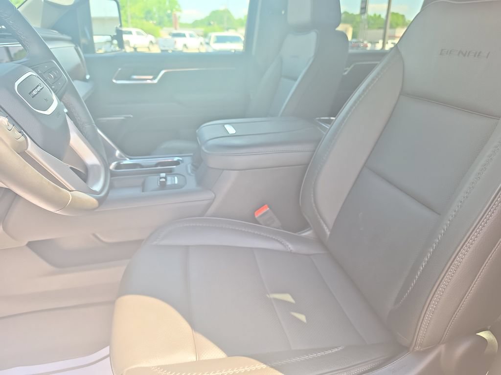 Certified 2024 GMC Sierra 3500 Denali w/ Denali Reserve Package AWD/4WD image 19