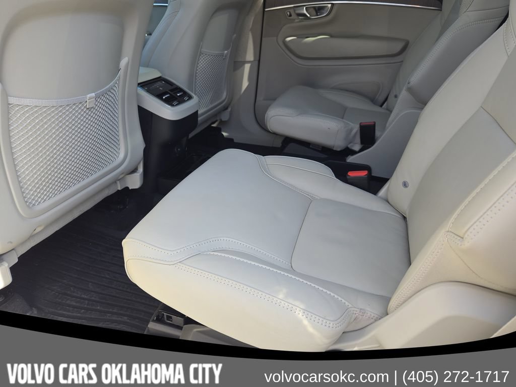 Certified 2023 Volvo XC90 B6 Ultimate w/ Protection Package Premier AWD/4WD image 32