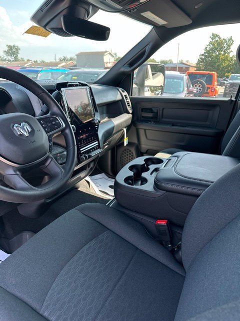 New 2026 RAM 2500 Tradesman AWD/4WD image 29